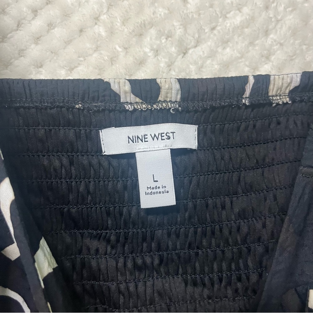 Nine West Black & Cream Short Puff-Sleeve Crop Top Sweetheart Neckline Large - Picture 3 of 7